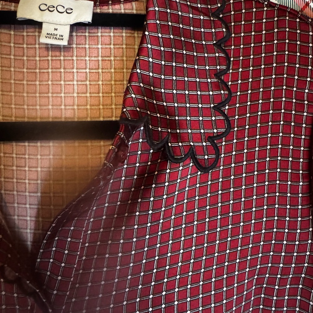 CeCe Burgundy Checkered Blouse NWT - Picture 3 of 11